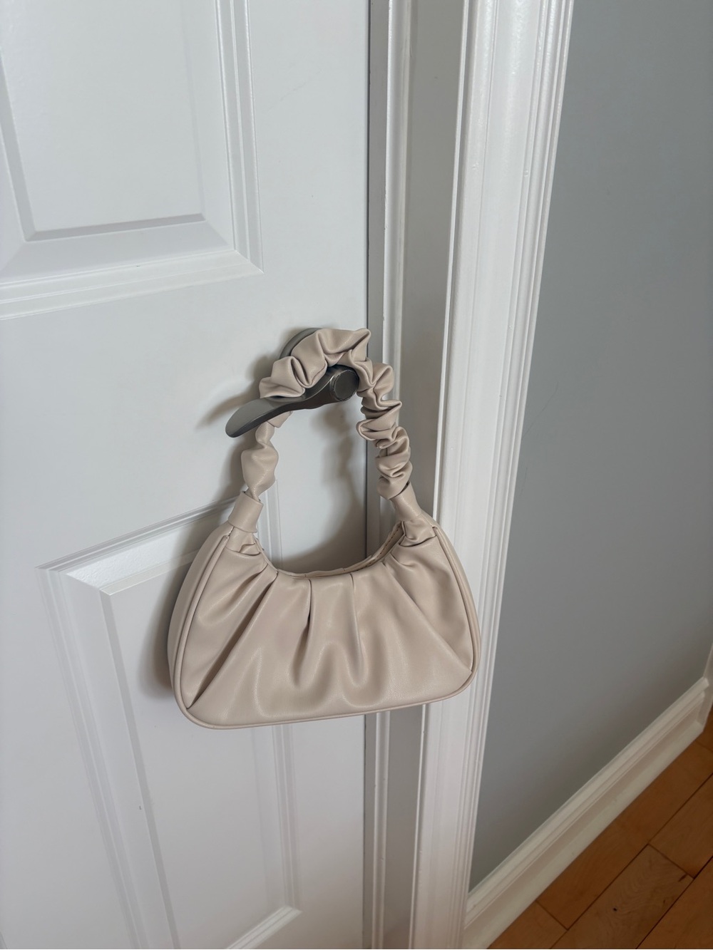 Missguided Ruched Handle Shoulder Bag - Cream
